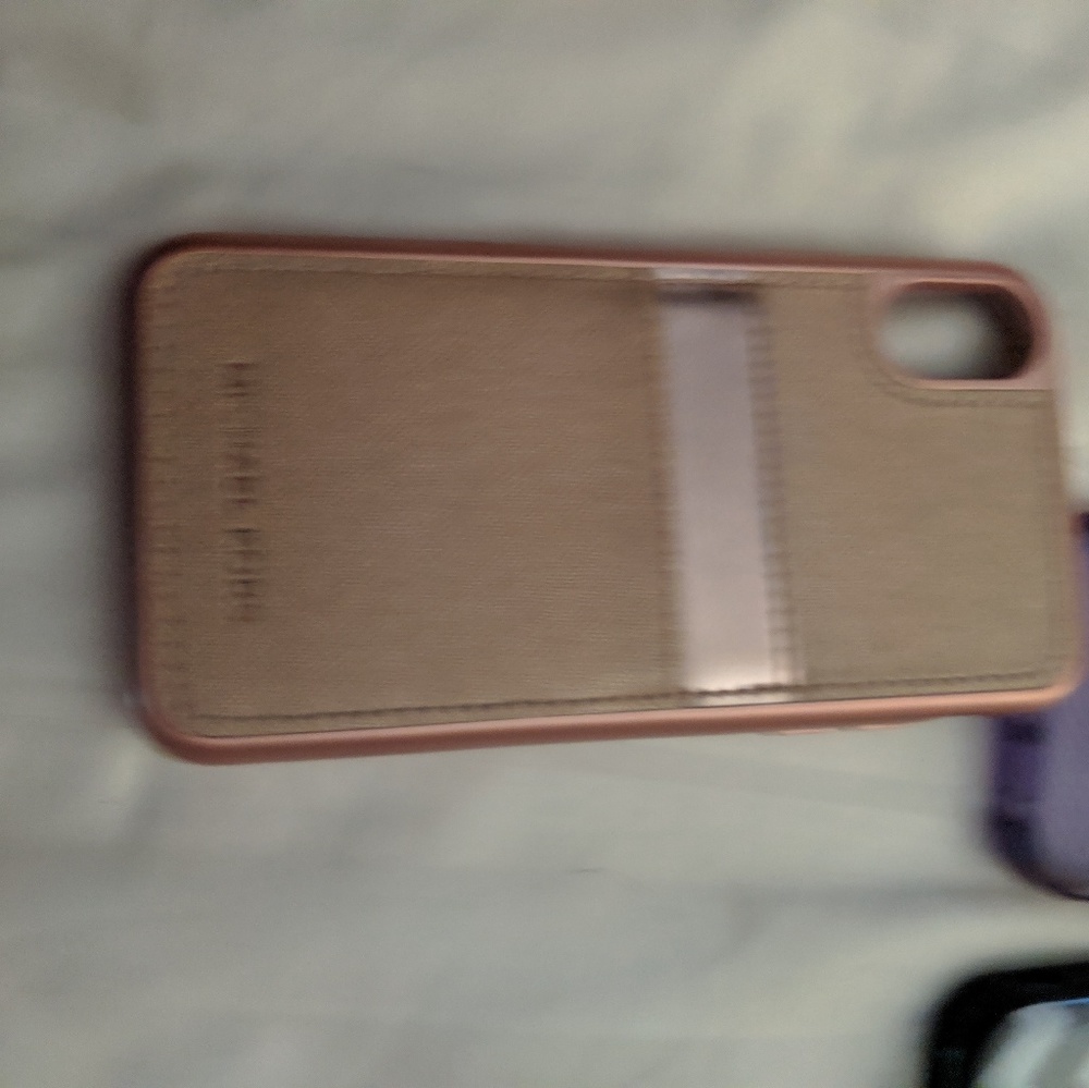 Phone cases - Picture 2 of 5